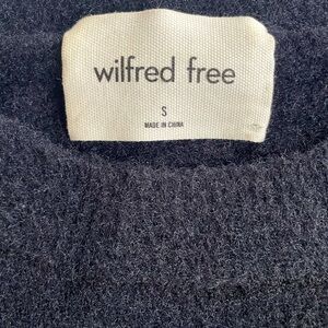 Wilfred Free by Aritzia Black Hush Knit Gingko Crew Sweater